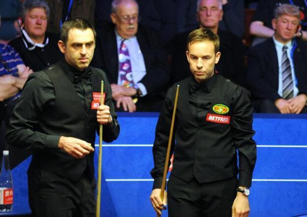 排成冲击型 排成冲击型