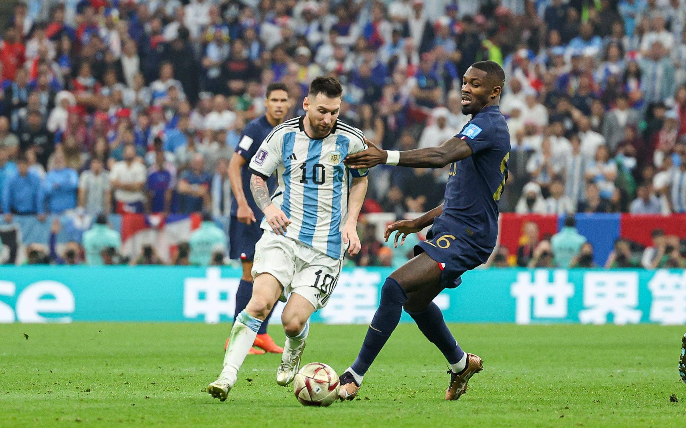 而被瓦解 而被瓦解