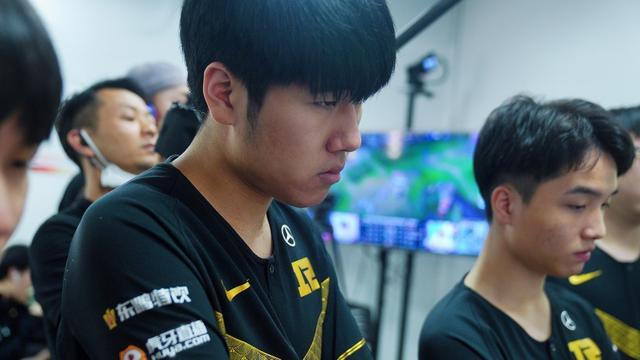 死球后的战 死球后的战